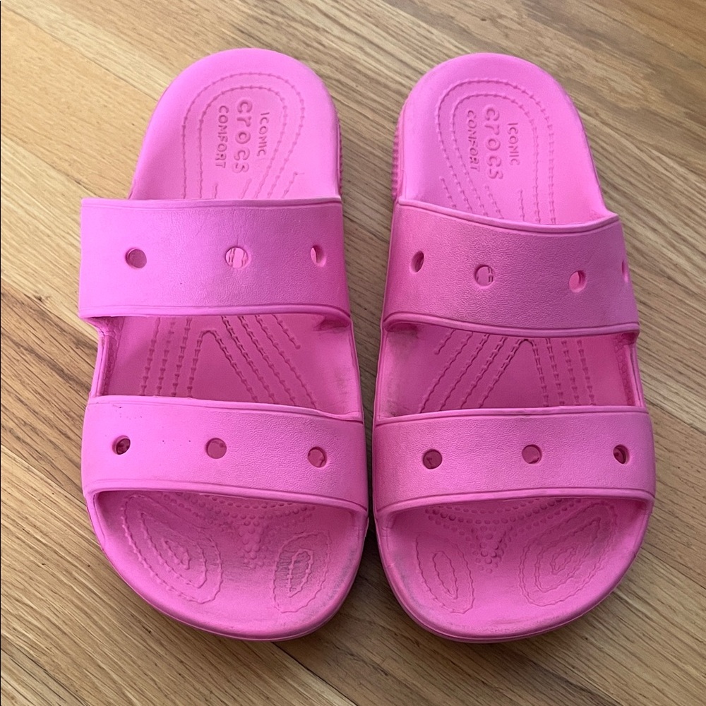 CROCS Fuchsia Slide Sandals